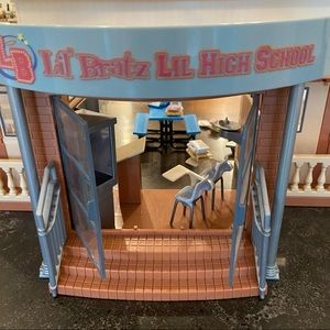 Lil’ Bratz High Shool